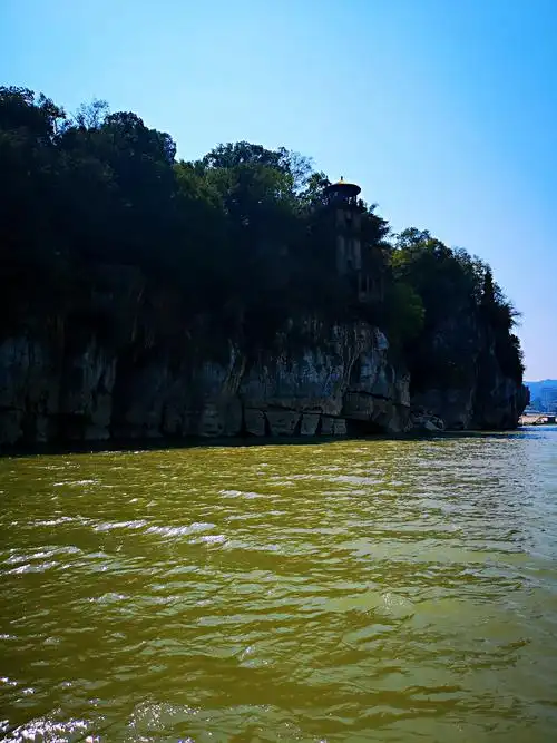 鄱阳湖口石钟山