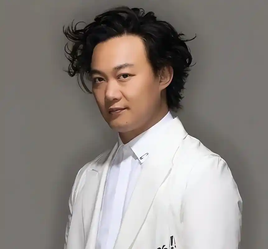 香港唱功最好的十大男歌手,黄家驹上榜张学友第三,李克勤第七!