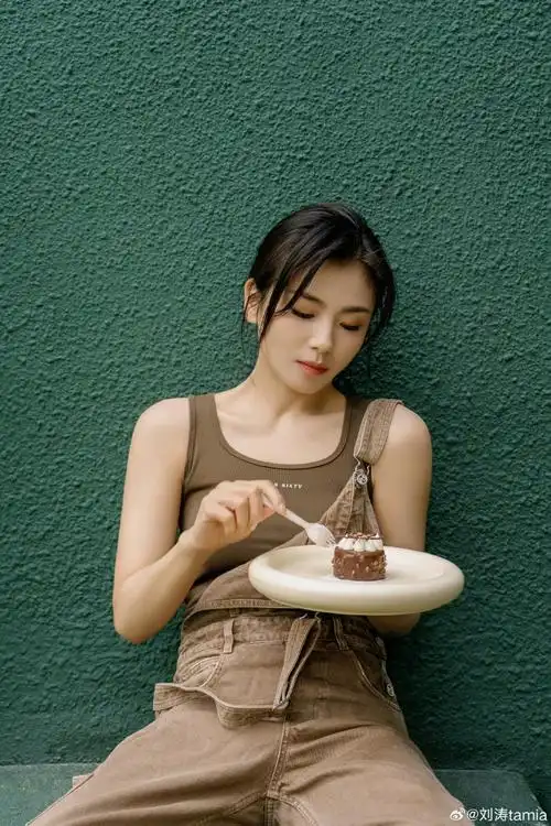 刘涛生日连发30张照片