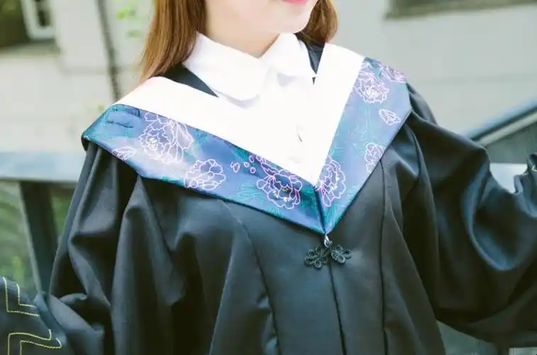 学士服颜色分类领口颜色有什么意义