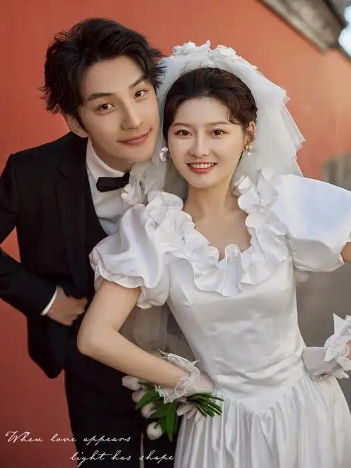 网红婚纱照打卡圣地白塔寺胡同北京婚纱照