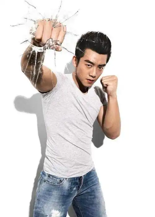 跑男郑恺被欺负,被黑是有原因的:智商掉线,太过于相信女人