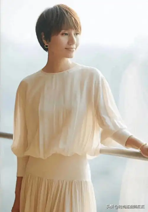 看完袁泉的长发造型,你就懂了_脸型_发型_女性