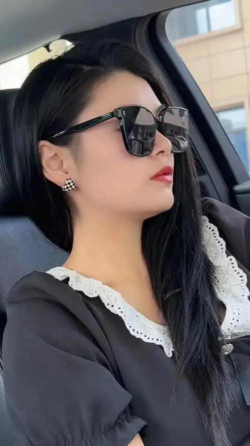 工作很努力也很忙 我朋友都说我是事业女强人 谁见过月薪300 - 抖音