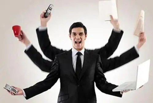 骄傲自大.看不起别人.