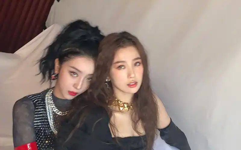 虞书欣赵小棠大虞海棠真果粒花果轻乳见面会录屏完整版