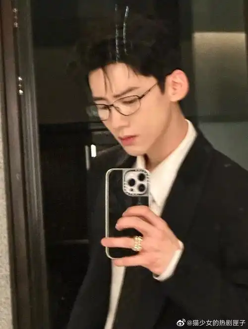 白敬亭|眼镜|一带_新浪新闻