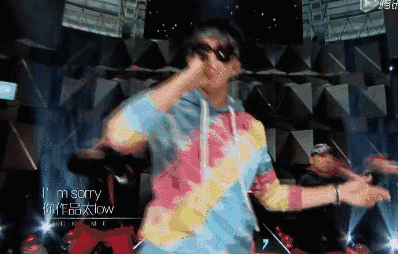 紧随其后的是声乐导师ella,张杰,唱作导师胡彦斌,每人一首歌的时间