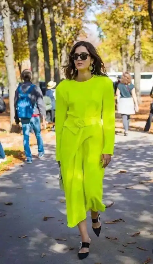 当然对于那些荧光绿,荧光黄.