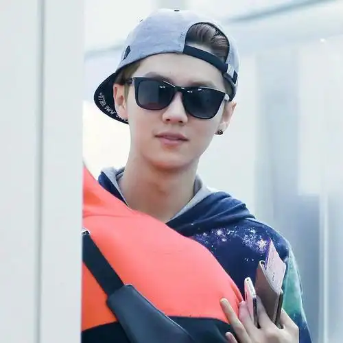 欧格ouge韩国exo新款遮阳帽鹿晗帽子平沿防晒嘻哈街舞帽男女
