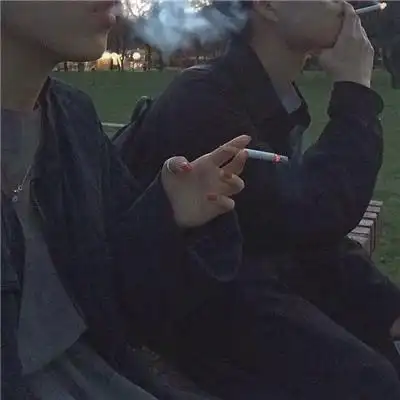 2019个性男生抽烟霸气头像图片 已经帅得控制不住我寄几