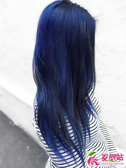 蓝色头发图片大全蓝色渐变挑染什么颜色好看