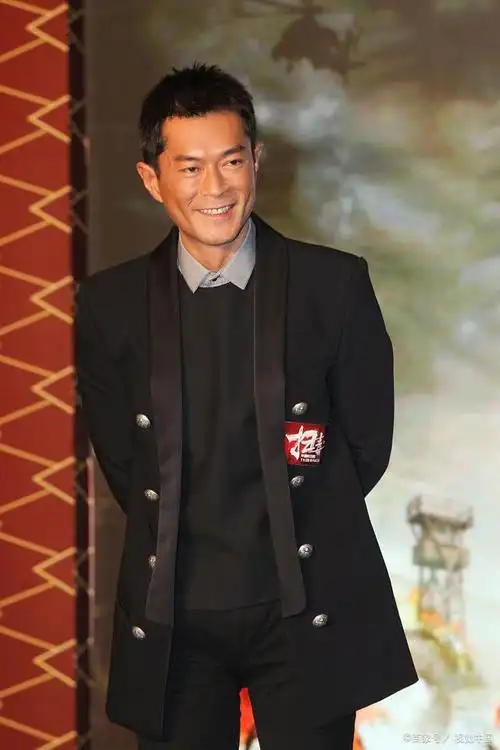 《暗杀风暴》的男主角古天乐一向是一位深受观众欢迎的演员,除了颜值