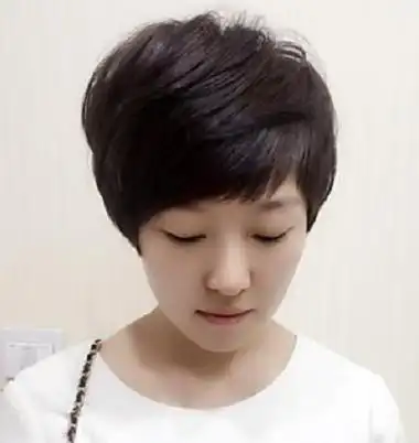 女生甜美减龄短发发型图片 气质短发图片_发型造型_宝妈时尚生活网