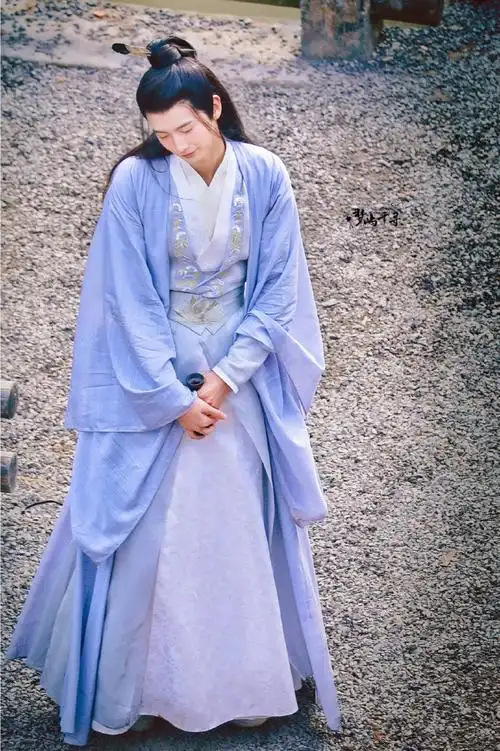 陈宥维超话96#陈宥维星途璀璨##陈宥维虎鹤妖师录#深夜适宜欣赏古装