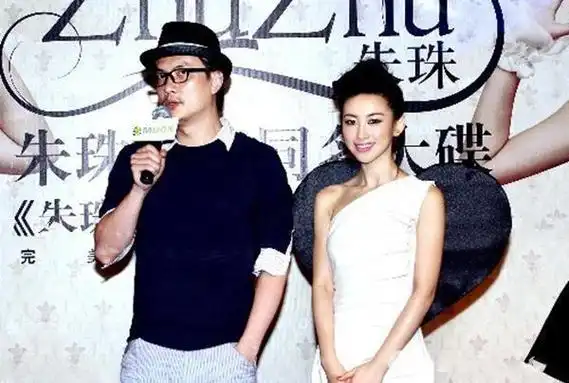 朱珠连续10年当选世界百美37岁生子结婚她在追求什么