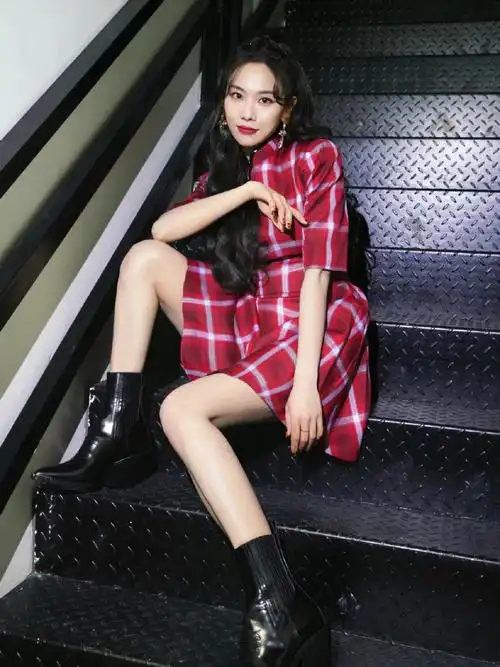 王霏霏天猫直播年货节