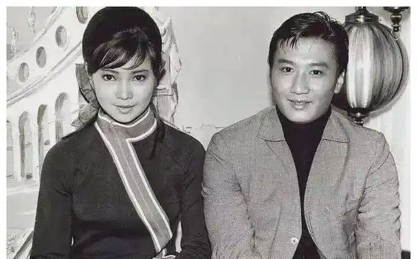 谢贤:成龙称他是传奇,向华强让他三分,巅峰时李小龙也得靠边站_香港