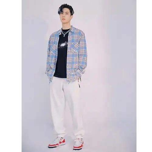 王一博同款裤子白色休闲裤高腰显瘦束脚裤休闲裤