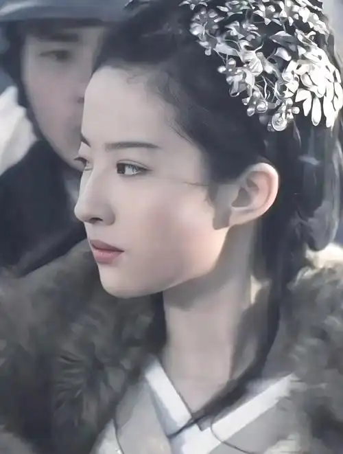 刘亦菲这版的虞姬真的太美了!温柔且坚毅,美的惹人生怜