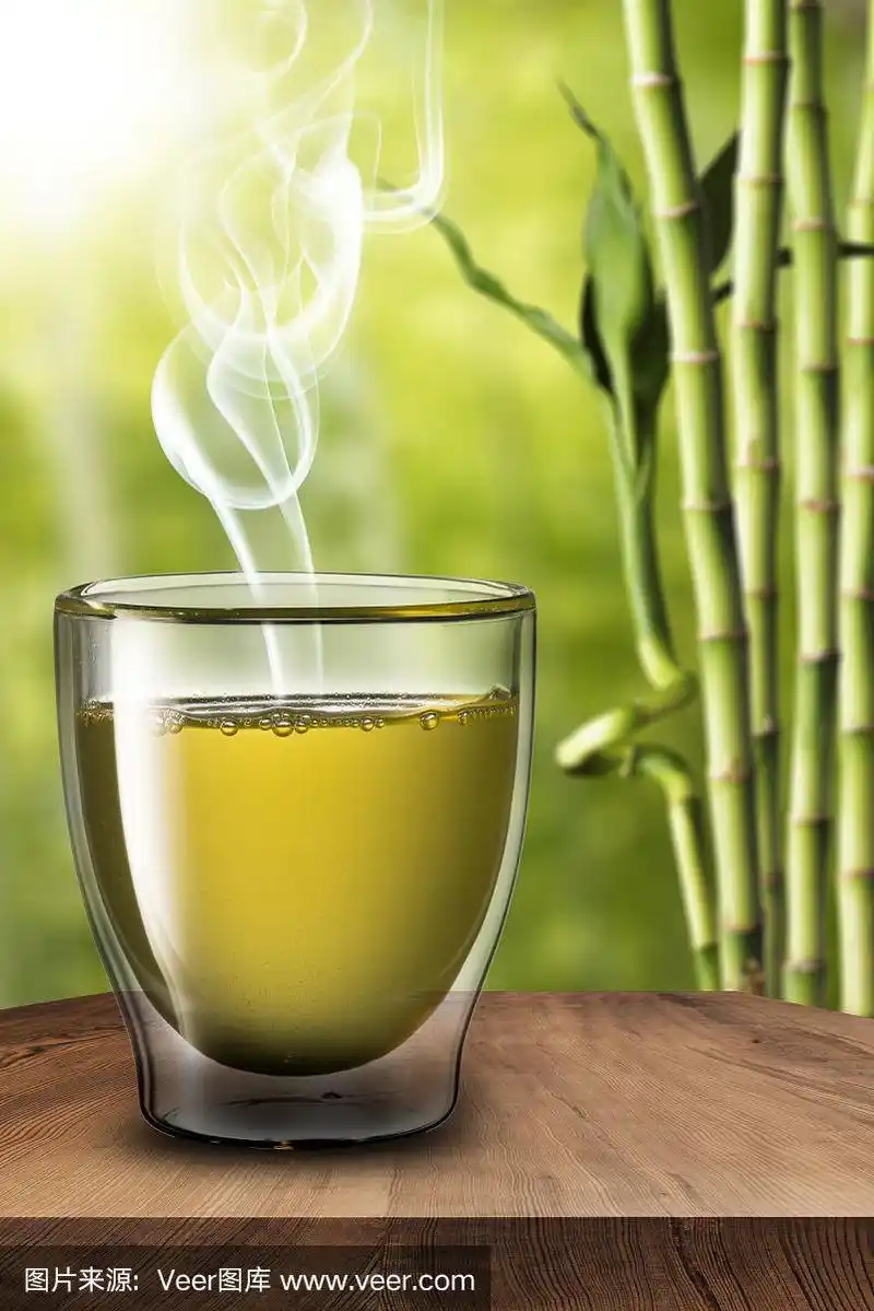 一杯热绿茶