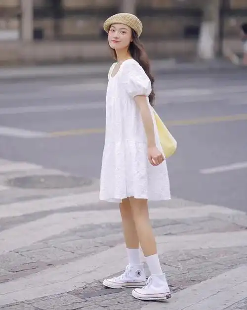 白裙子搭配这5双鞋子,好看又时髦,美极了