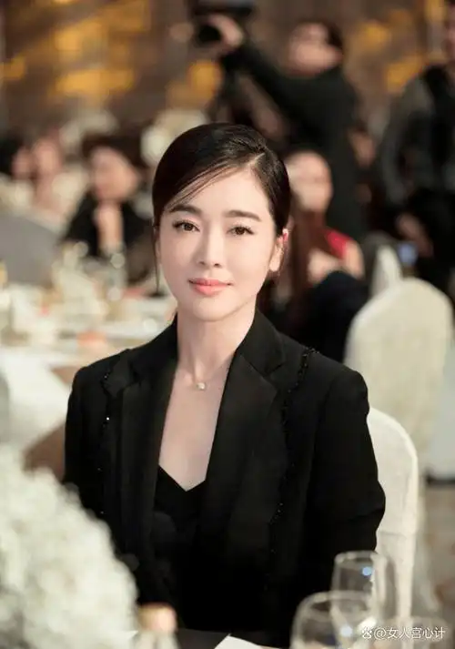 陈道明唯一的绯闻女友,被誉为中国式完美女人,她到底有多惊艳?