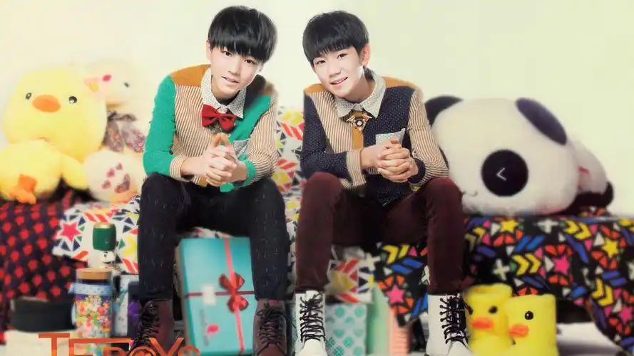 王源和王俊凯壁纸