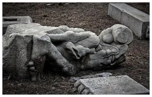 老祖穷困投奔哥哥半路救人意外获得半个圆明园娶了仨媳妇