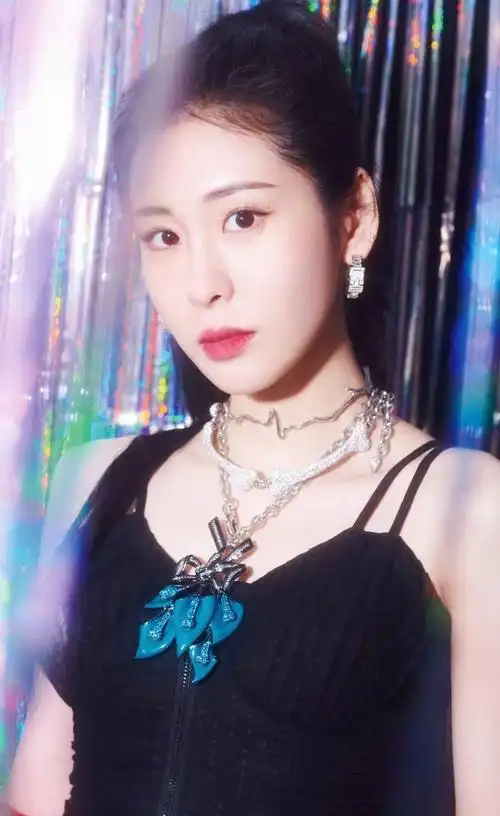 张碧晨高清俏丽美照美艳动人