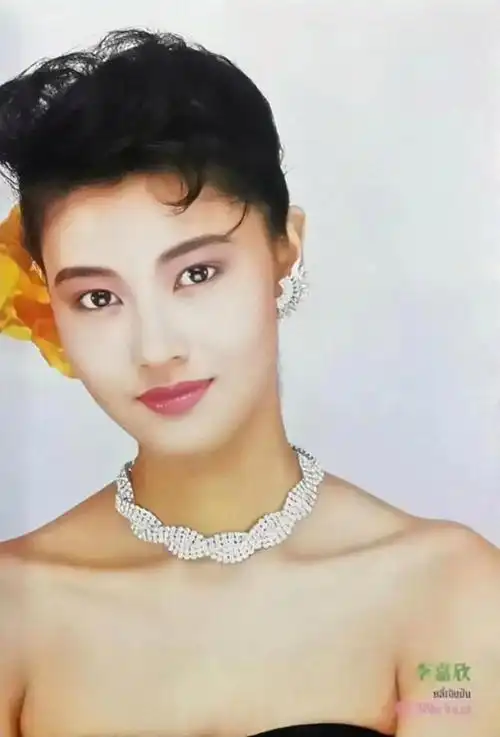50张最美港姐李嘉欣旧照欣赏,石破天惊的美可不是吹的