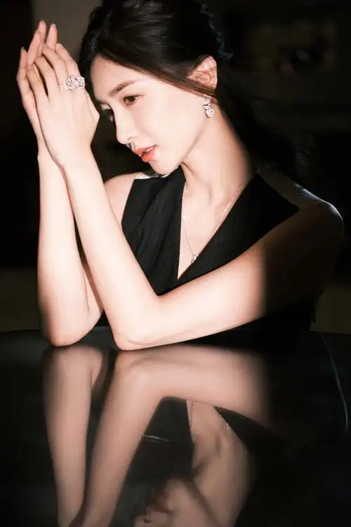 江疏影 - 堆糖,美图壁纸兴趣社区