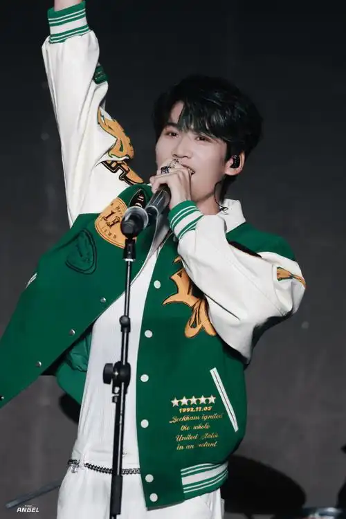 周柯宇@嘉行新悦彩排:嘉行新悦造型:嘉行新悦嘉行新悦现场:嘉行新悦