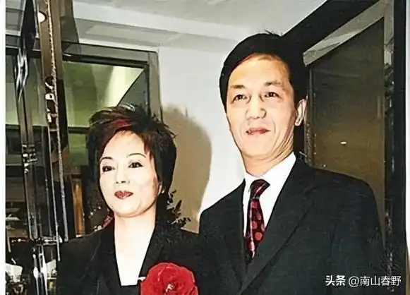 上海前首富周正毅入狱后嫌牢房太热装空调服刑期间净赚30亿