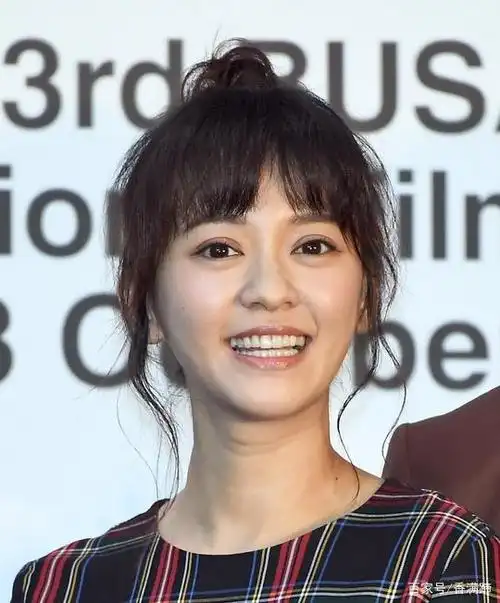 外表靓丽的陈意涵,甜美的笑容,有着中国女性的温顺与柔情!