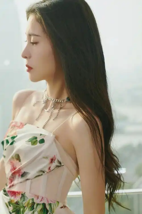 天津618闪耀之夜##张碧晨闪耀之夜开场舞台