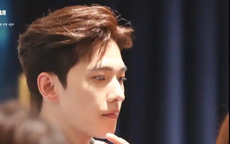 杨洋杨洋活动210507hogan2021春夏型格派对