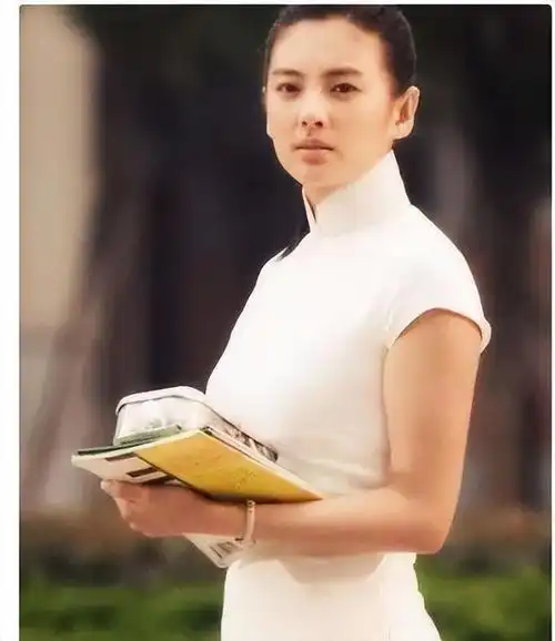 胎生活,她的生活到底有多飒|冯德伦|周星驰|汪小菲|莫文蔚_网易订阅