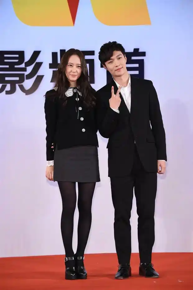 张艺兴郑秀晶大谈"90后"恋爱观