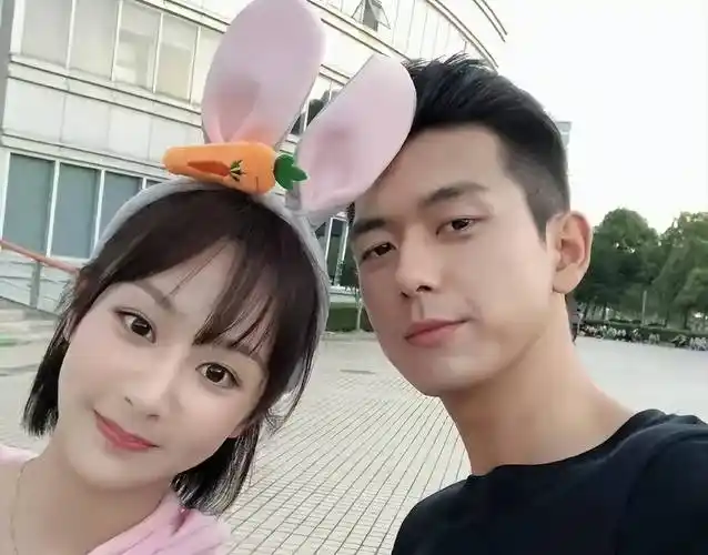 李现粉丝不满和杨紫二搭!