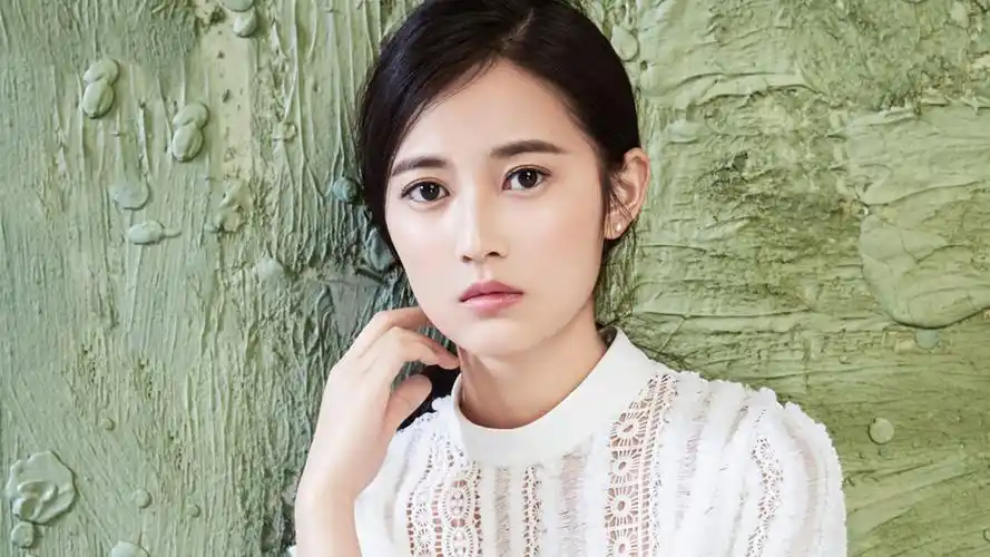 陈钰琪明星风尚壁纸2