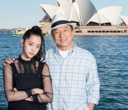 房祖名和欧阳娜娜疑似在一起了?娜娜的妈妈一句话说出事实