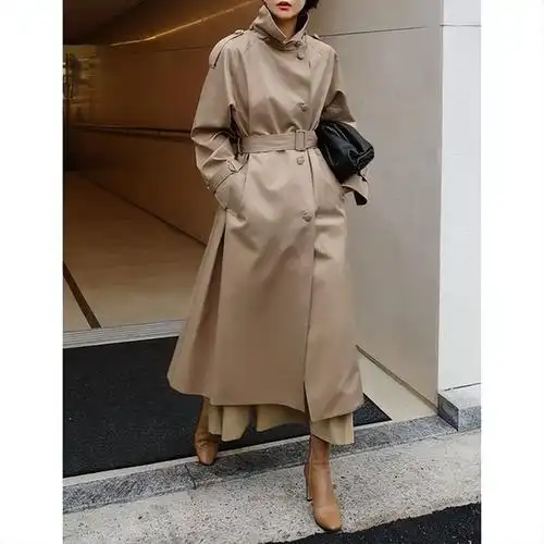 如果说哪个单品是无数女生不可替代的,那么风衣绝对可以排在第一位