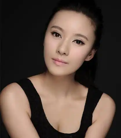 "小男孩"陈晓的香艳情史,婚后打脸赵丽颖,四任女友都比妻子美?_余征瑶