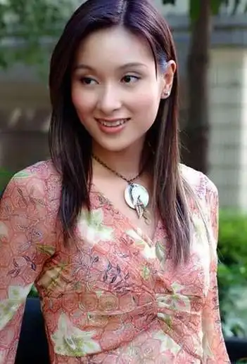 9.杨恭如:最臭名的花瓶