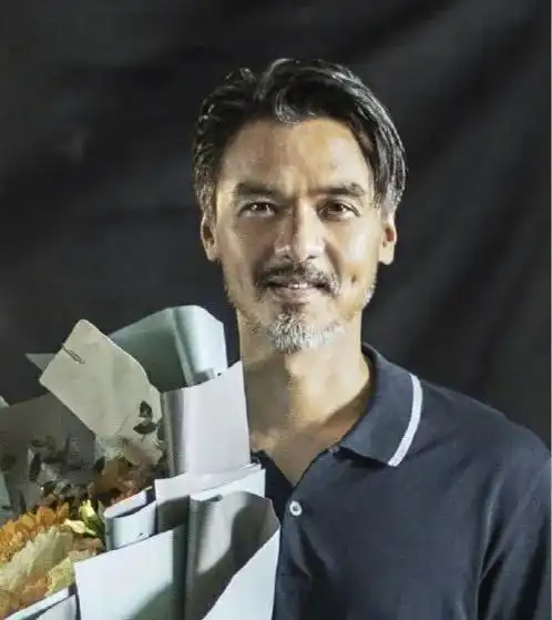 冯德伦暗夜行者剧照证明变丑只是一时的老了也是帅哥