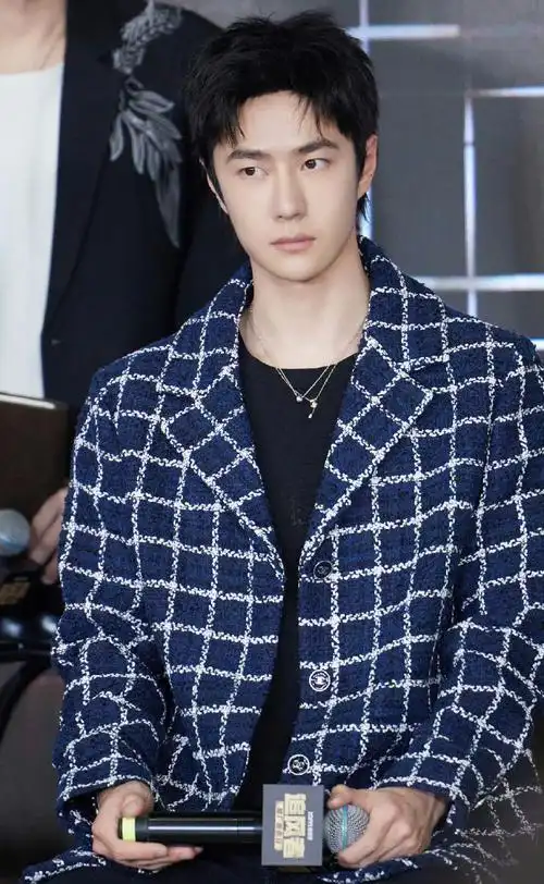 王一博工作室p掉伤口##追风者第二季可以安排了##爱奇艺2024首部破万