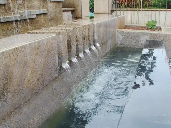 最美六款庭院小水池设计图片