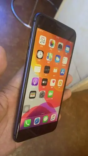 成色新全原装在保半年的iphone8p 顺丰包邮279969价格:2799.00元