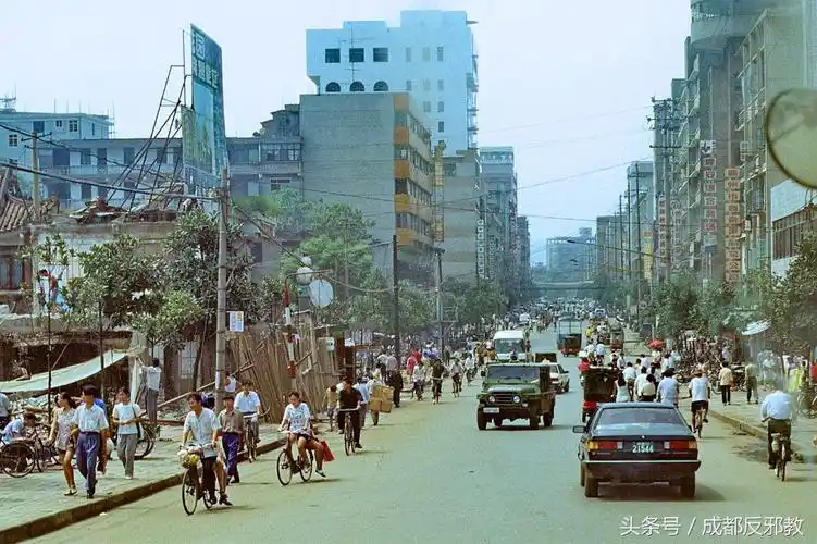 90年代各具特色的中国城市面貌
